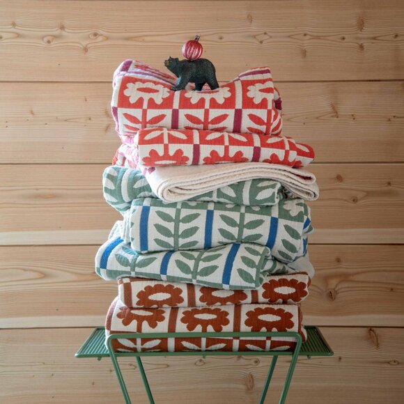 Schoolhouse Stillwater King Quilt and Pillow Shams in Auburn - Picture 9 of 13